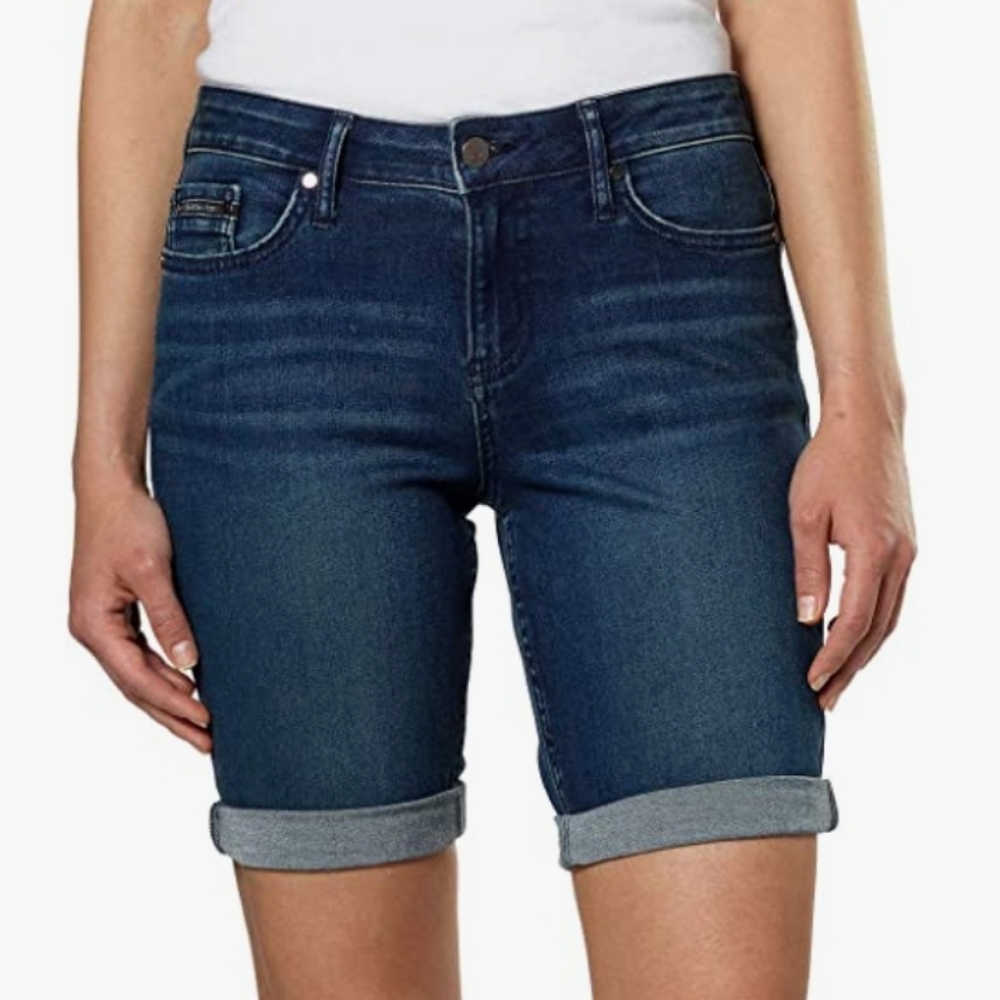 NWT Calvin Klein Stonewash Denim City Short Size 4